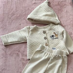 Le Top Bebe Cream Nude 3 Piece Set Unisex Beanie Hat‎ Pants And Quilted Jacket